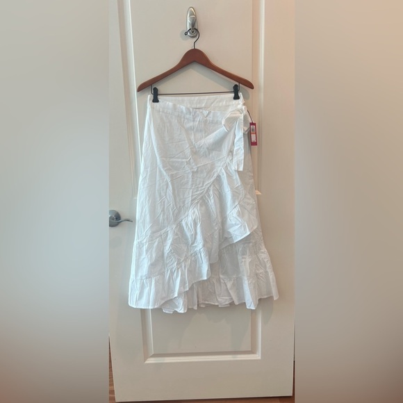 Vince Camuto Ruffle Detail Cotton Wrap Midi Skirt in Ultra White NWT - Picture 2 of 14